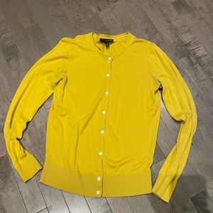 Banana Republic cardigan size M